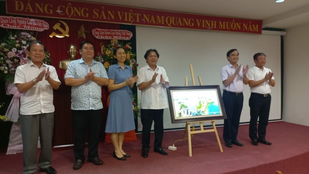 Công đoàn Than Khoáng sản VN trao đổi kinh nghiệm công tác với Công đoàn Cao su VN